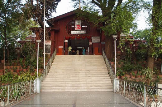 चित्र:Sarasbaug-Temple-Pune.jpg