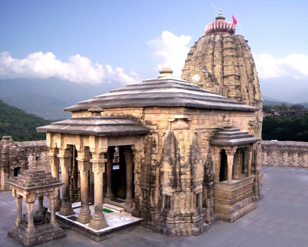 चित्र:Baijnath-Temple-Himachal-Pradesh.jpg