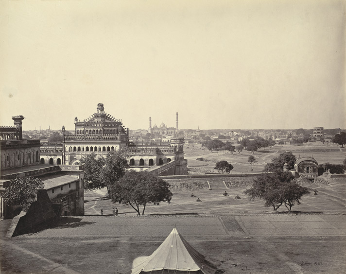 File:View-From-The-Fort-Lucknow.jpg