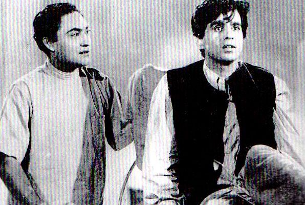 File:Ashok-kumar-dilip-kumar-Deedar.jpg