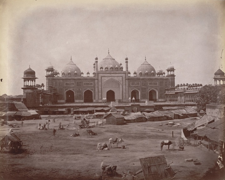File:Jama-masjid-agra-2.jpg