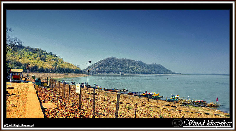 File:Khindsi-Lake-Ramtek.jpg