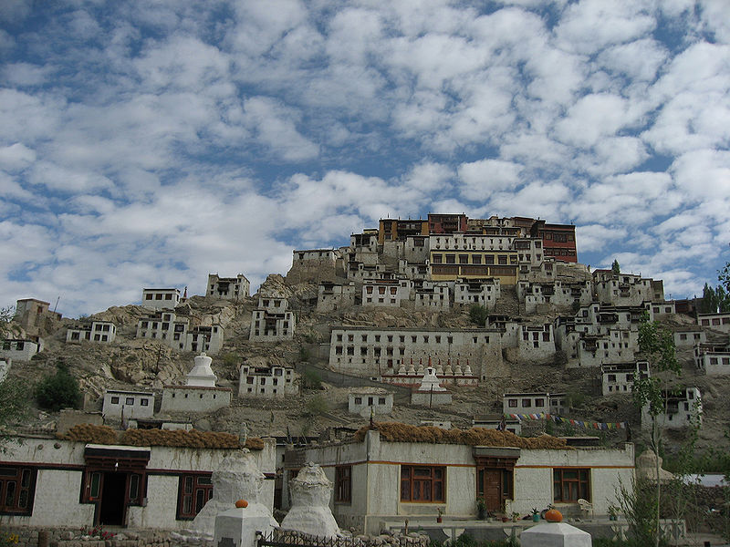 चित्र:Thiksey-Gompa.jpg