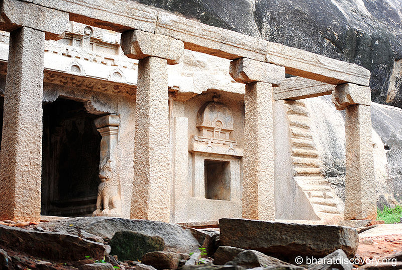 File:Ramanuja-Mandapam-Mahabalipuram-2.jpg