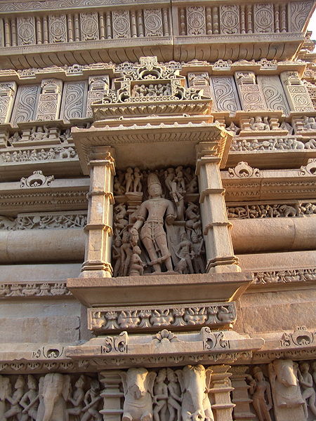 चित्र:Khajuraho-10.jpg