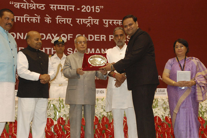 File:Vayoshretha-Samman.jpg