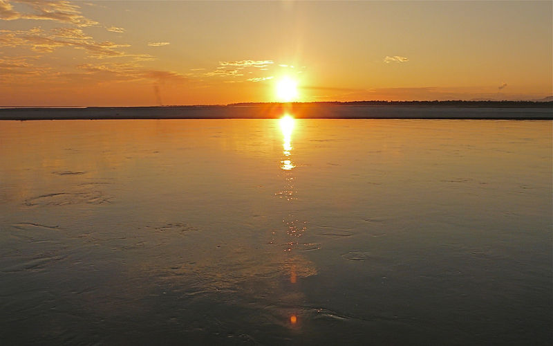 File:Brahmaputra-River-12.jpg
