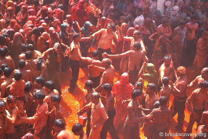 File:Baldev-Holi-Mathura-26.jpg