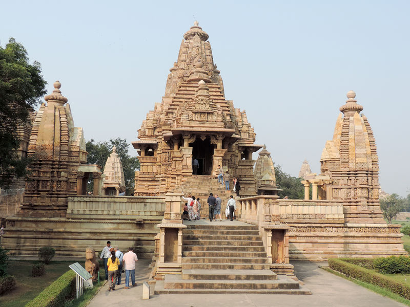 File:Lakshmana-Temple-Khajuraho-3.jpg