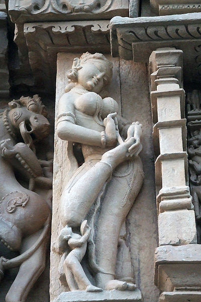 File:Kandariya-Temple-Khajuraho-5.jpg