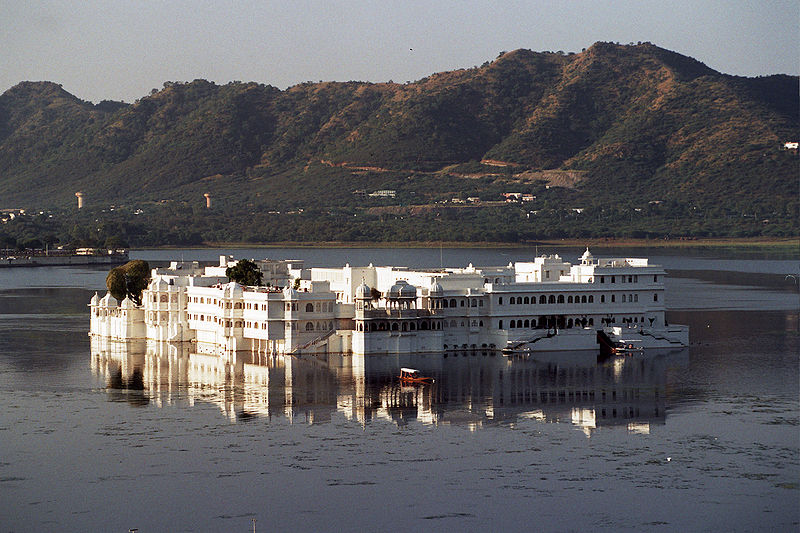 File:Lake-Palace-Udaipur.jpg