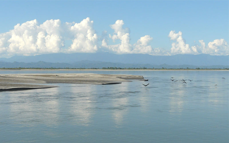 File:Brahmaputra-River-8.jpg