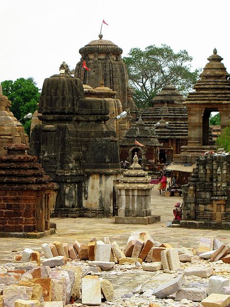 File:Lingaraj-Temple-Orissa.jpg
