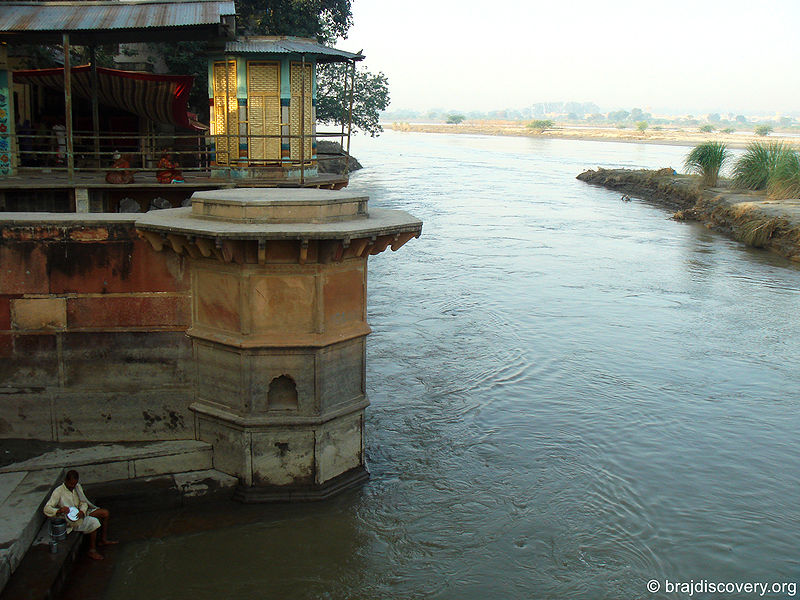 File:Yamuna Gokul-3.jpg