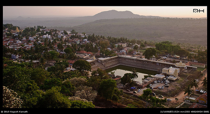 File:Melukote.jpg