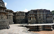 Kedareshawara-Tempel-Halebid.jpg