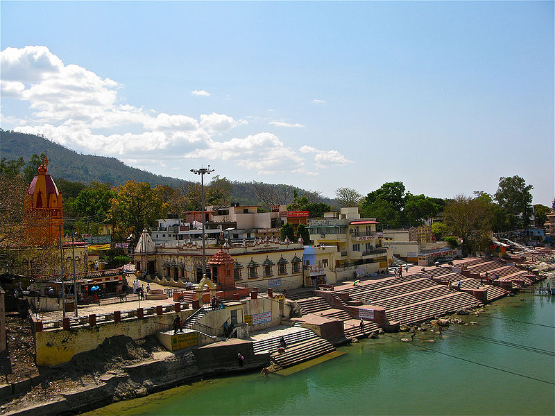 File:Parmeth-Niketan-Ashram.jpg