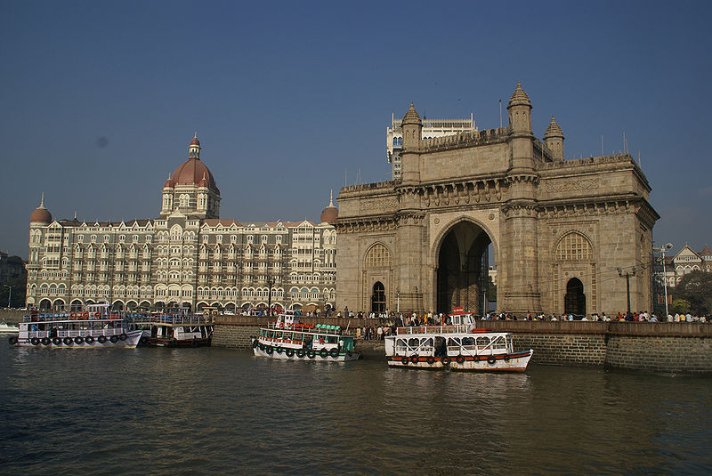 File:Gateway-Of-India-And-Taj-Mahal-Hotel.jpg