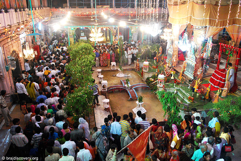 File:Dwarikadish-Temple-Mathura-10.jpg