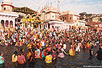 यमुना स्नान, विश्राम घाट, मथुरा Yamuna Bath, Vishram Ghat, Mathura