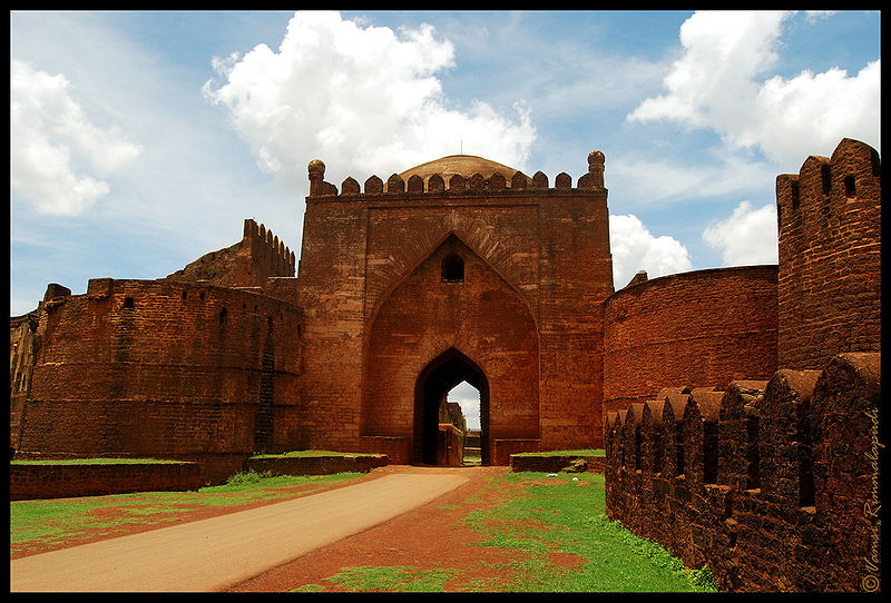 File:Bidar-Fort-1.jpg