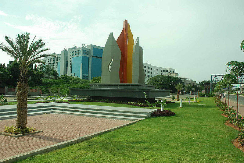 File:Landmark-Monument-Chennai.jpg