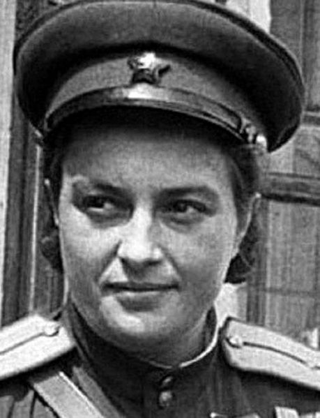 File:Lyudmila-Pavlichenko.jpg