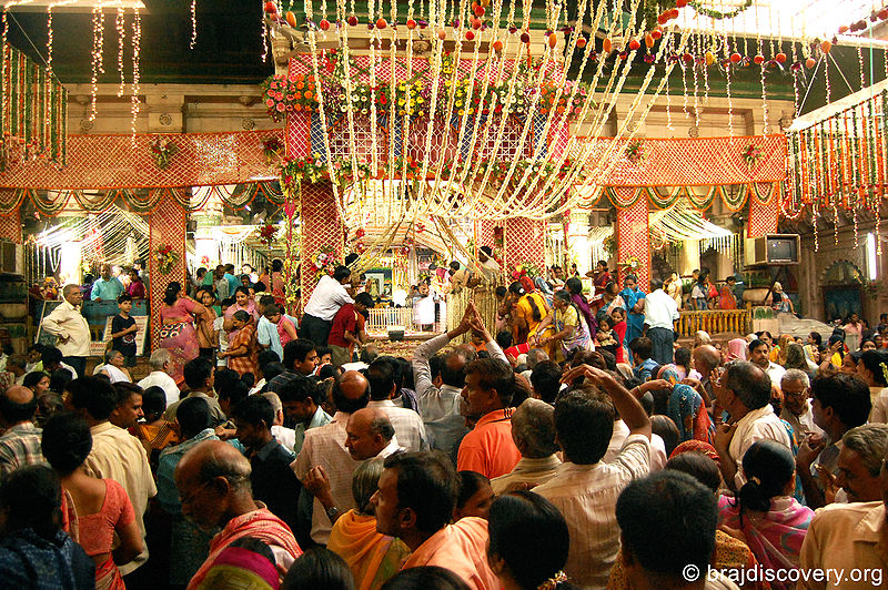 File:Dwarikadish-Temple-Mathura-16.jpg