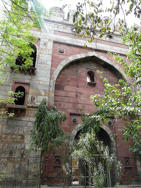 File:Khuni-Darwaza-1.jpg