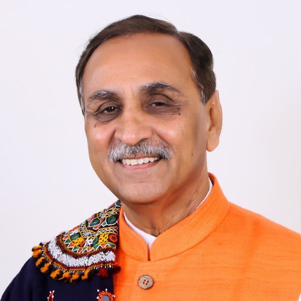 चित्र:Vijay-Rupani.jpg