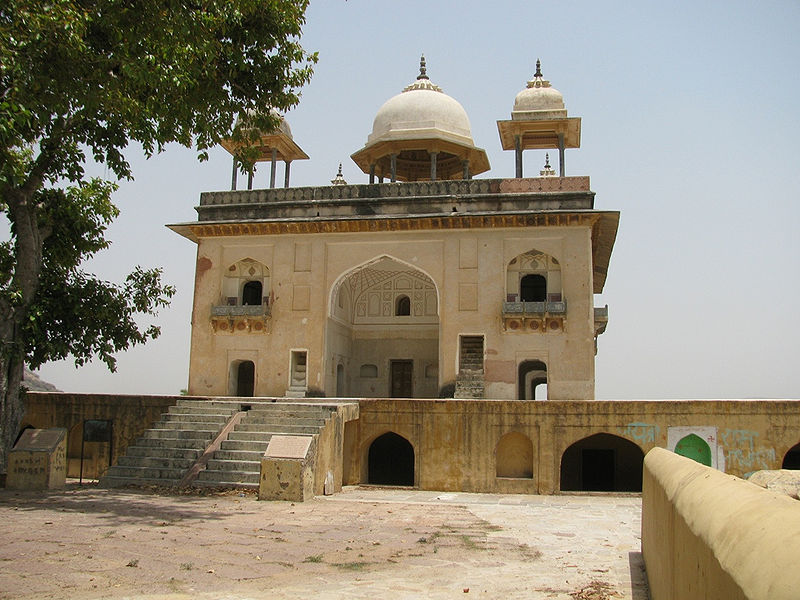 File:Panch-Mala-Mahal-Viratnagar.jpg