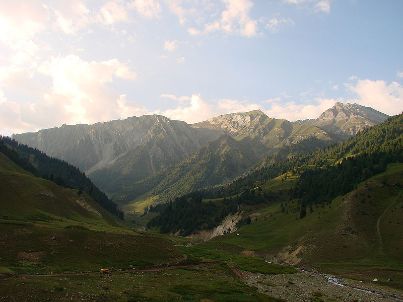 File:Sonamarg-2.jpg