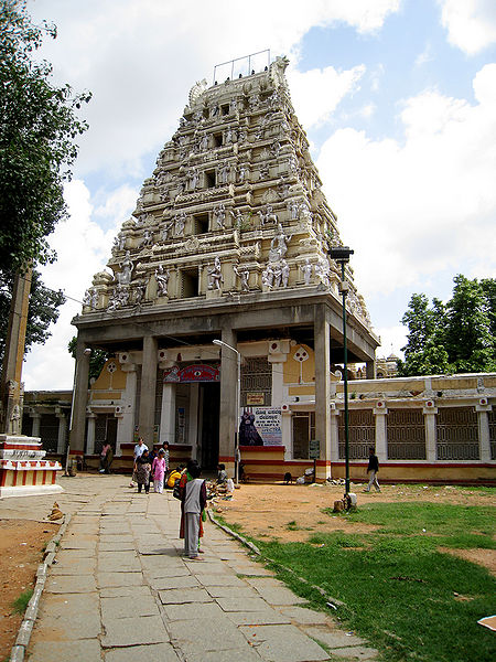 File:Bull-Temple-Bangalore-1.jpg