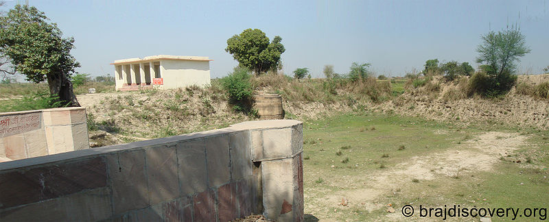 File:Shri-Ji-Baba-Ghat-Bhojan-Thali-Kamyavan-Kama-5.jpg