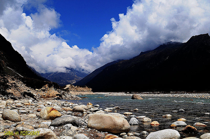 File:Yumthang-Valley.jpg