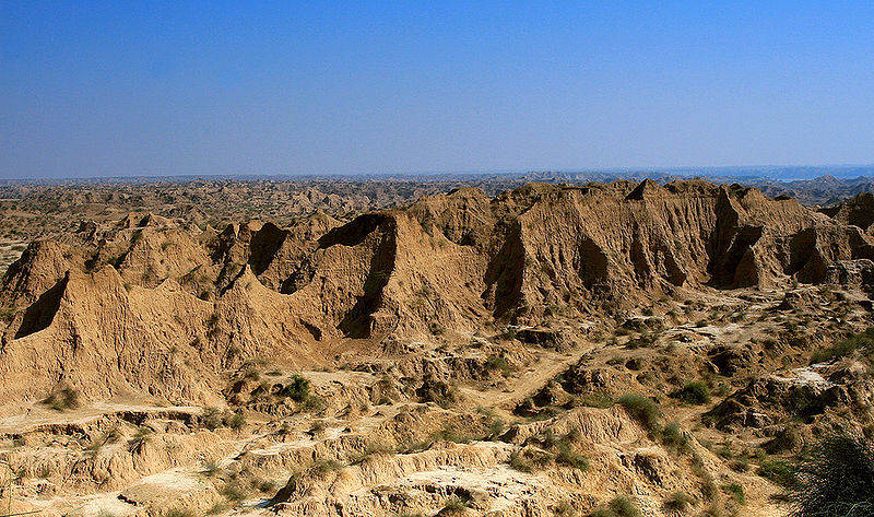 File:Chambal-River-Dholpur.jpg