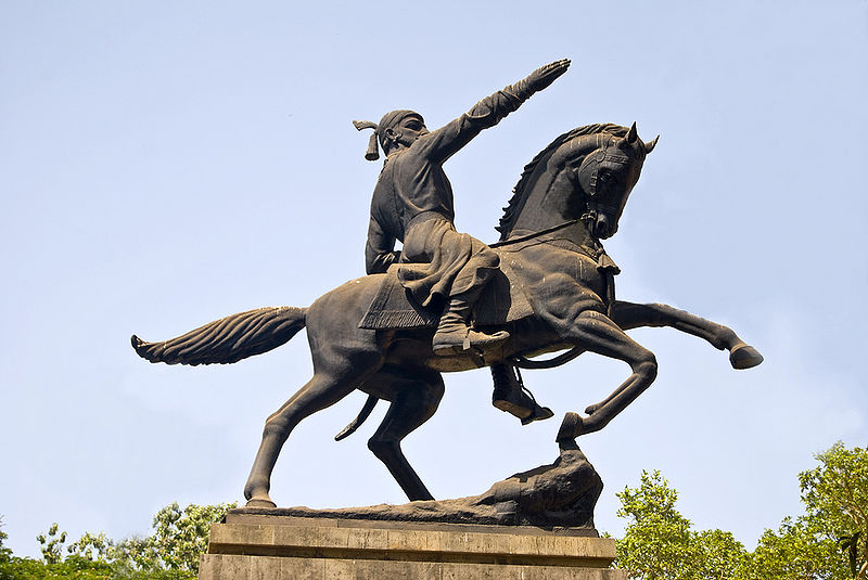 File:Shivaji-Statue-2.jpg