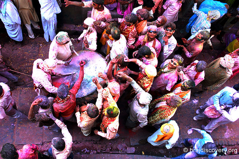 File:Holi-Barsana-Mathura-14.jpg