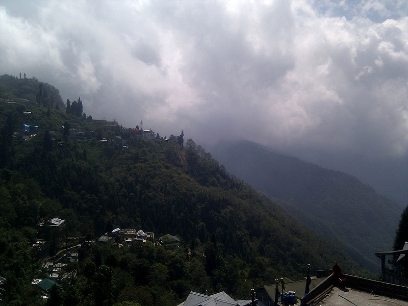 File:Darjeeling-Valley.jpg