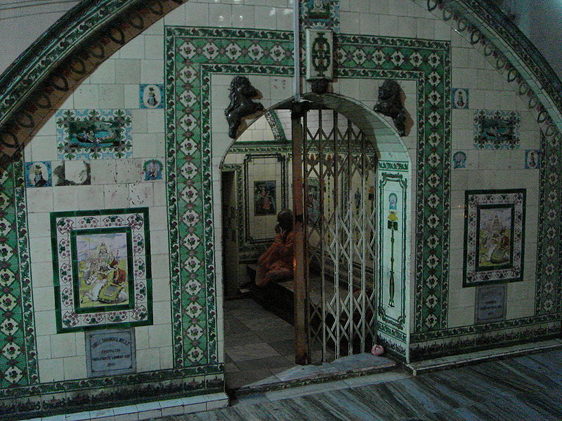 File:Kamakhya-Temple-Entrance.jpg