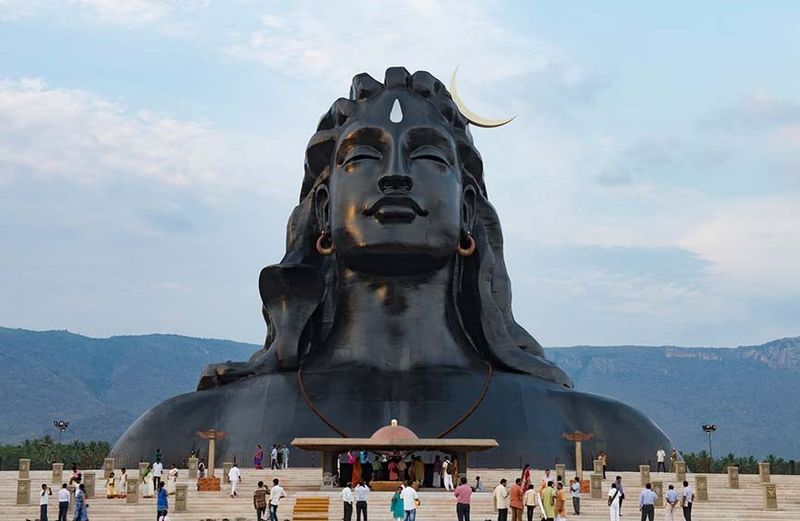 File:Isha-Yoga-Centre-Coimbatore.jpg