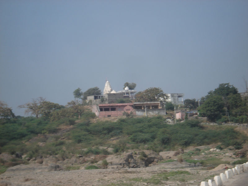 File:Beneshwar-Dham-Dungarpur-7.jpg