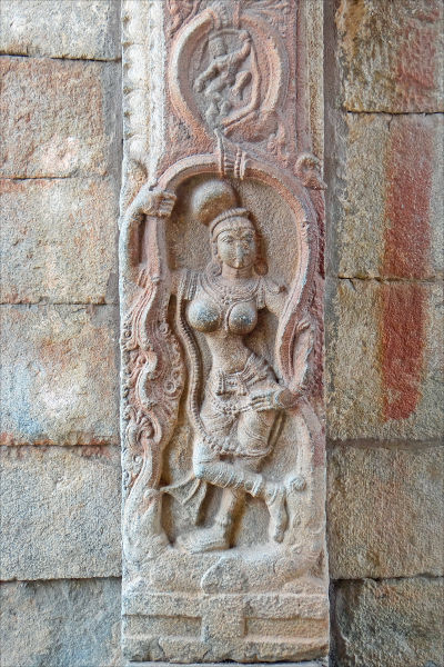 File:Salabhanjika-Vitthala-Temple-Hampi.jpg
