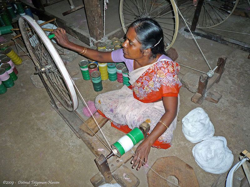 File:Cotton-Weaving-Madurai-1.jpg