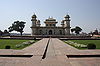 Itmad-Ud-Daulah-Tomb-Agra.jpg