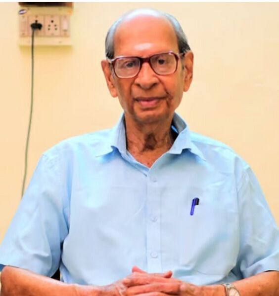 File:Seni Vishwanathan.jpg