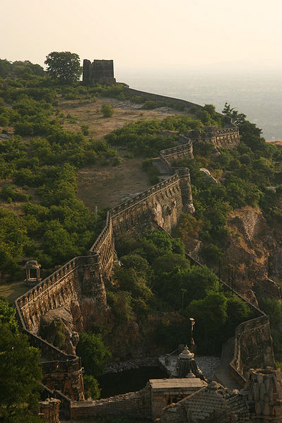 File:Chittorgarh-Fort-4.jpg