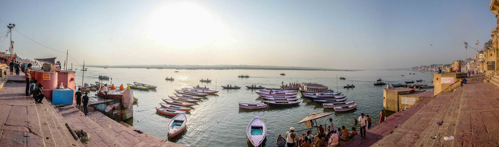 वाराणसी में गंगा का विहंगम दृश्य