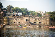 Maheshwar-Fort-ahilya-ghat-2.jpg