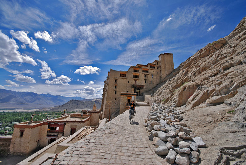 File:Leh-Palace-3.jpg